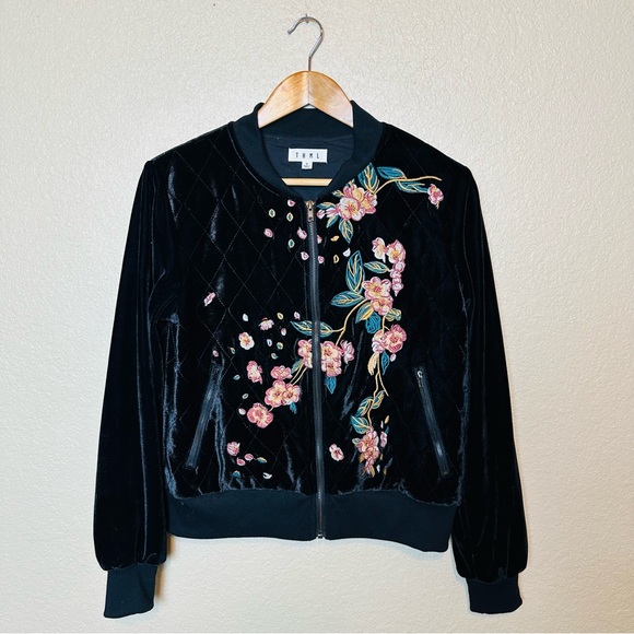 THML Jackets & Blazers - THML Women's Jacket Quilted Floral Embroidered Velvet Black Full Zip Size Small